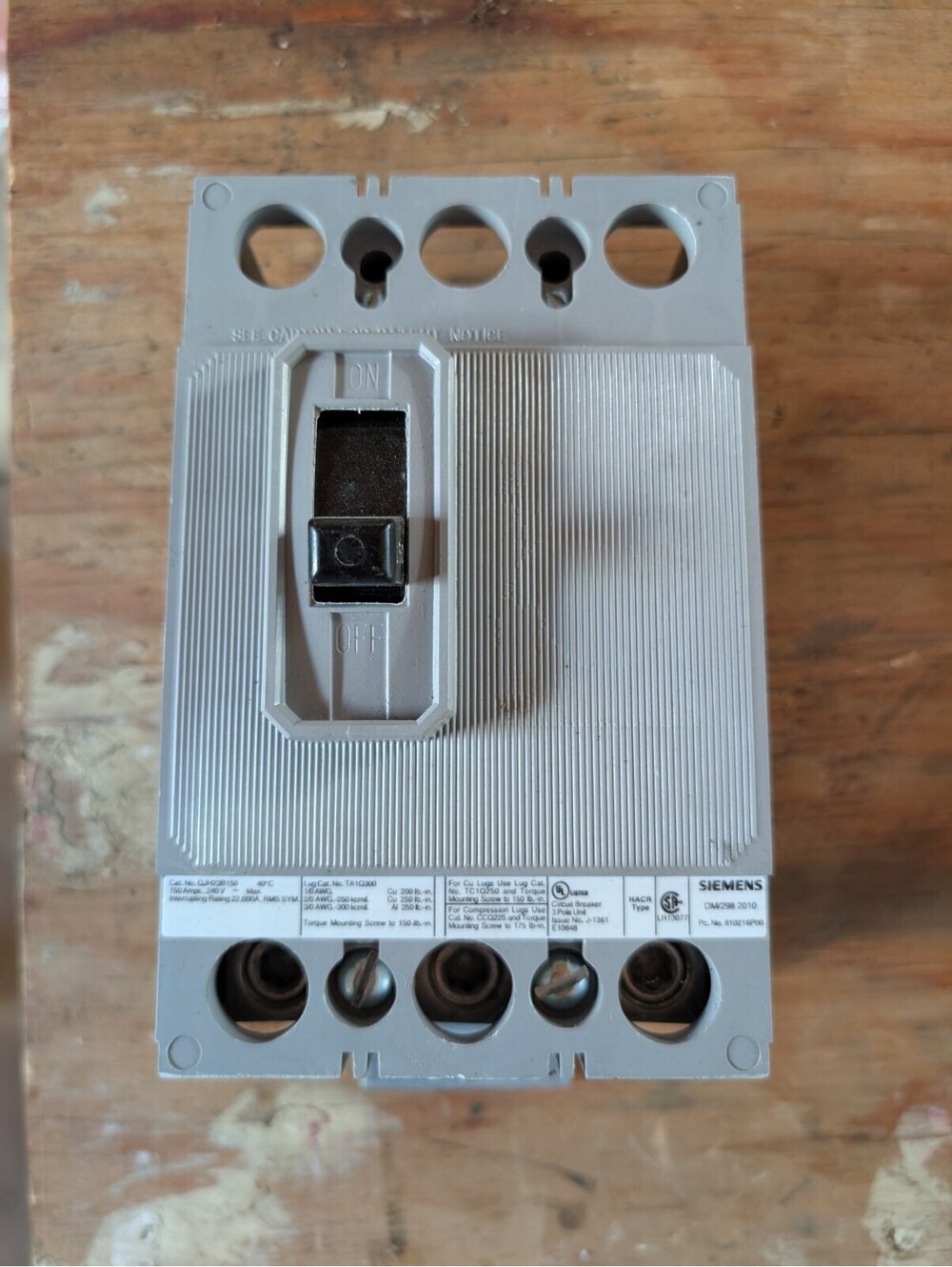 Siemens Circuit Breaker QJH23B150 150A 3P 240V 150 Amp 3 Pole